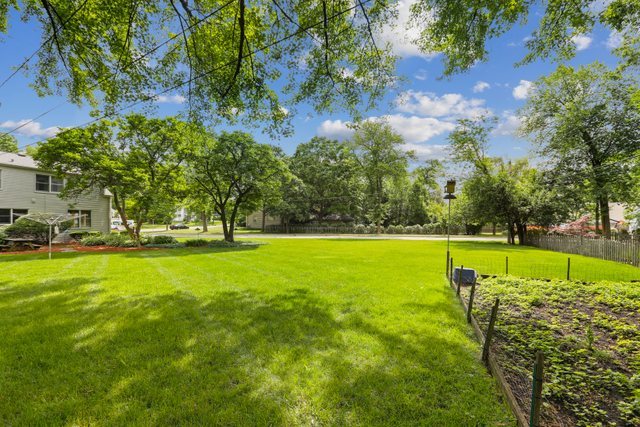 540 N Elizabeth Street Property Photo 6
