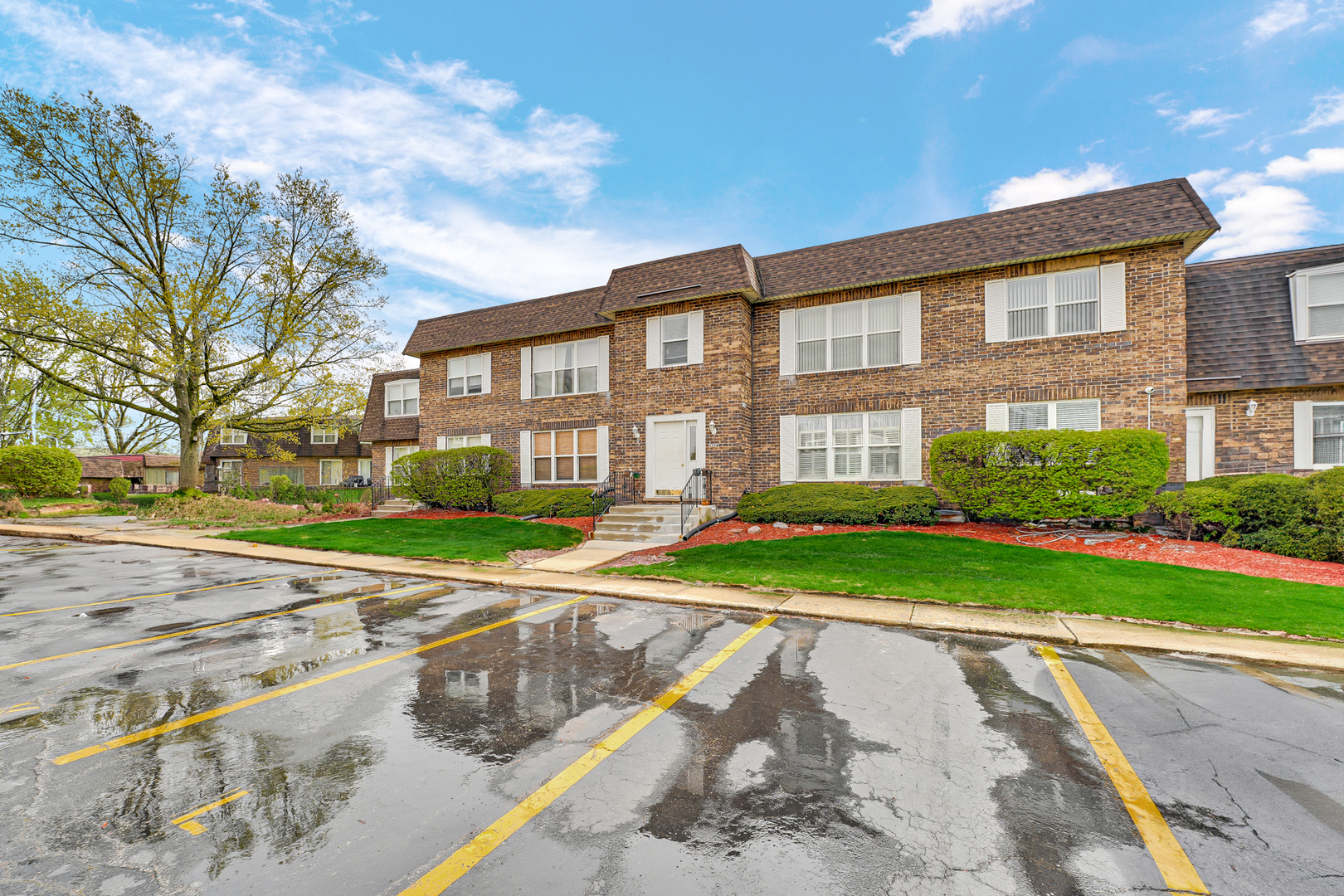 18527 Harwood Avenue 1a Property Photo 1