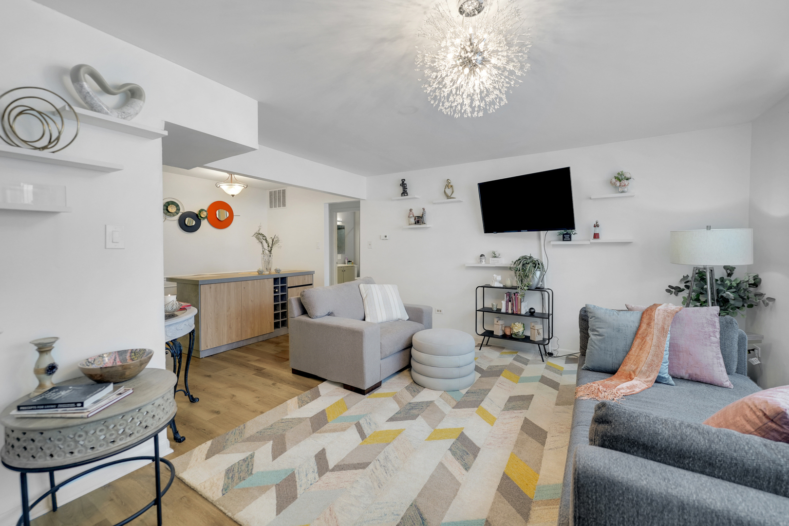 18527 Harwood Avenue 1a Property Photo 7