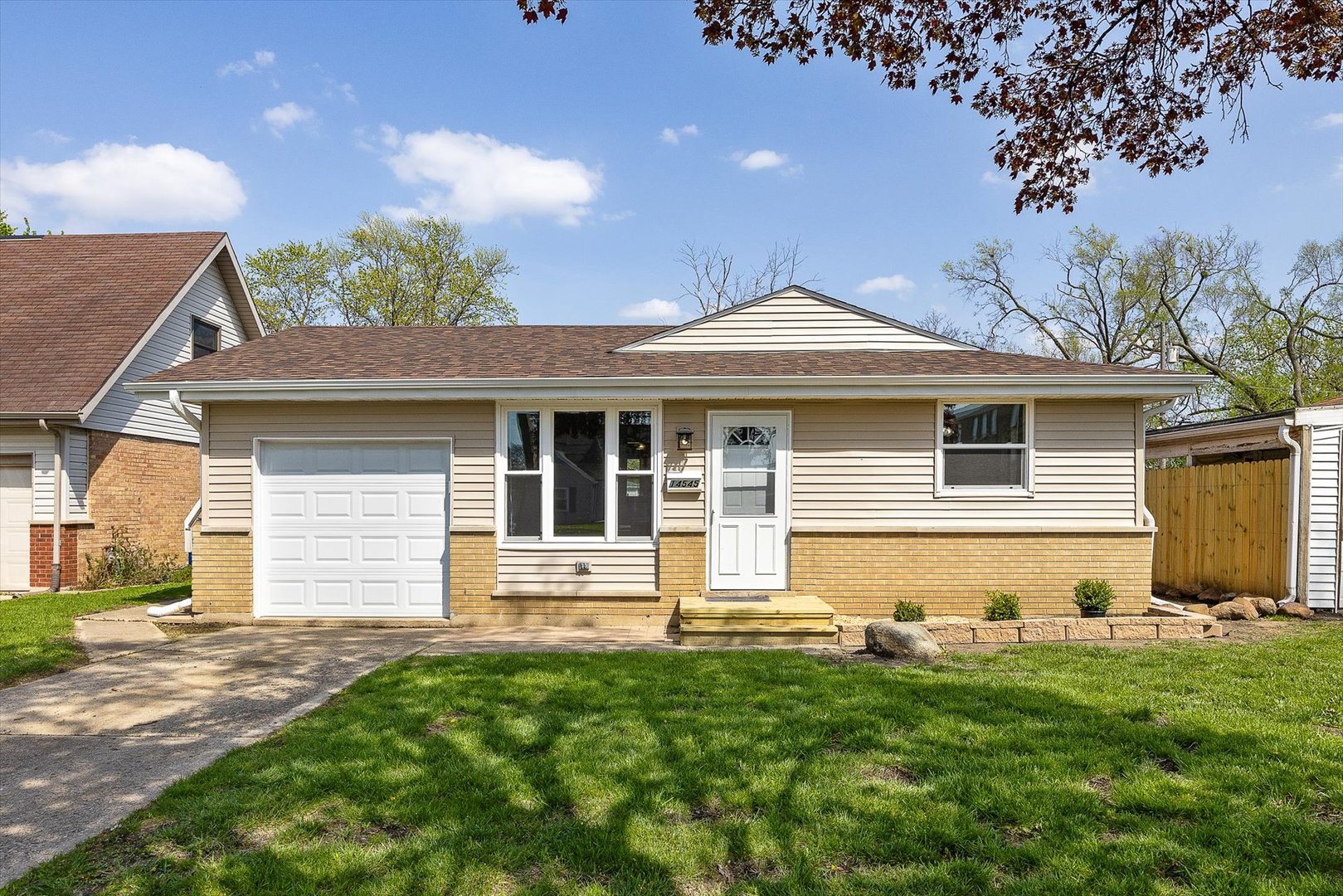 14545 Springfield Avenue Property Photo