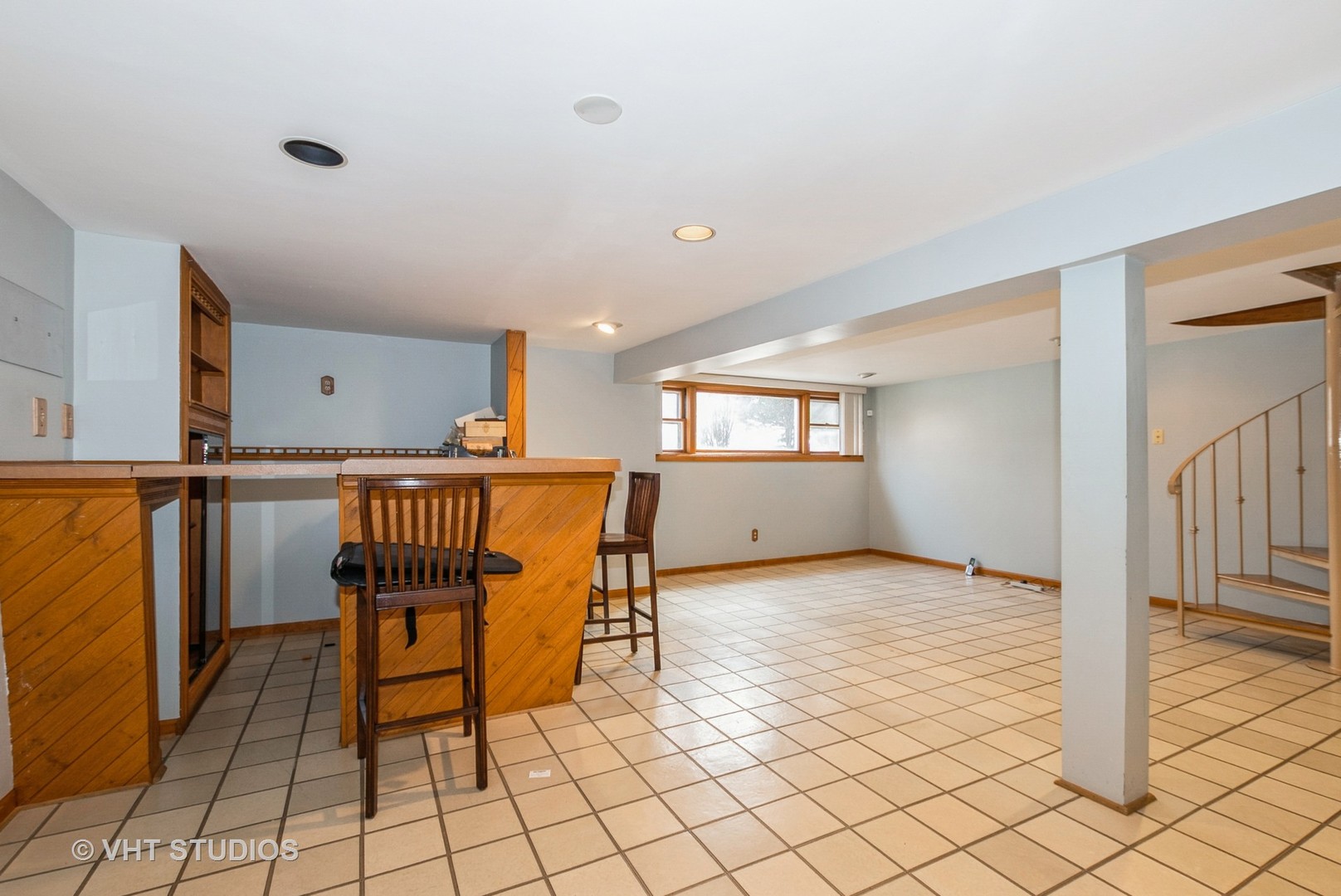 6004 S Kolmar Avenue Property Photo 5