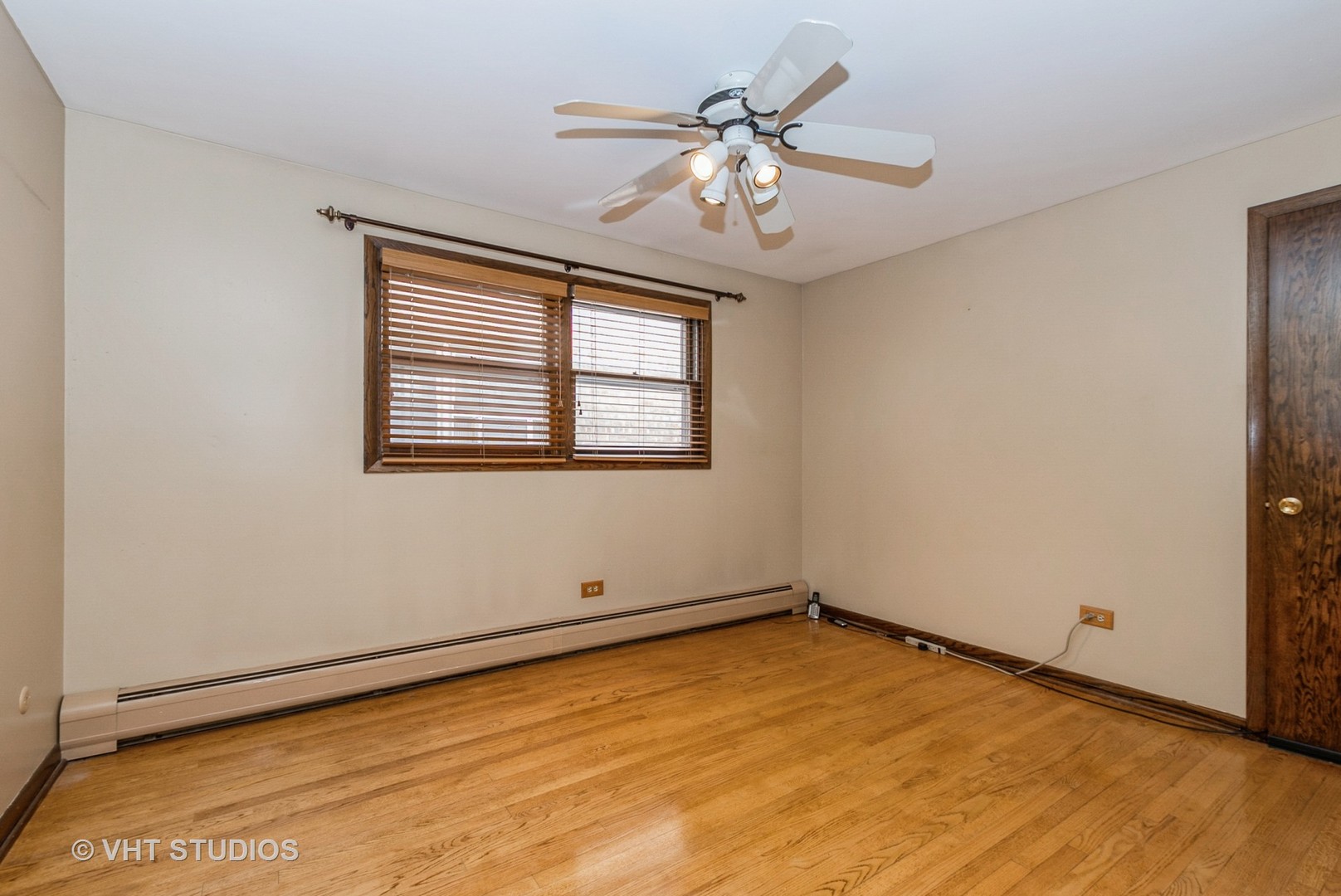 6004 S Kolmar Avenue Property Photo 7