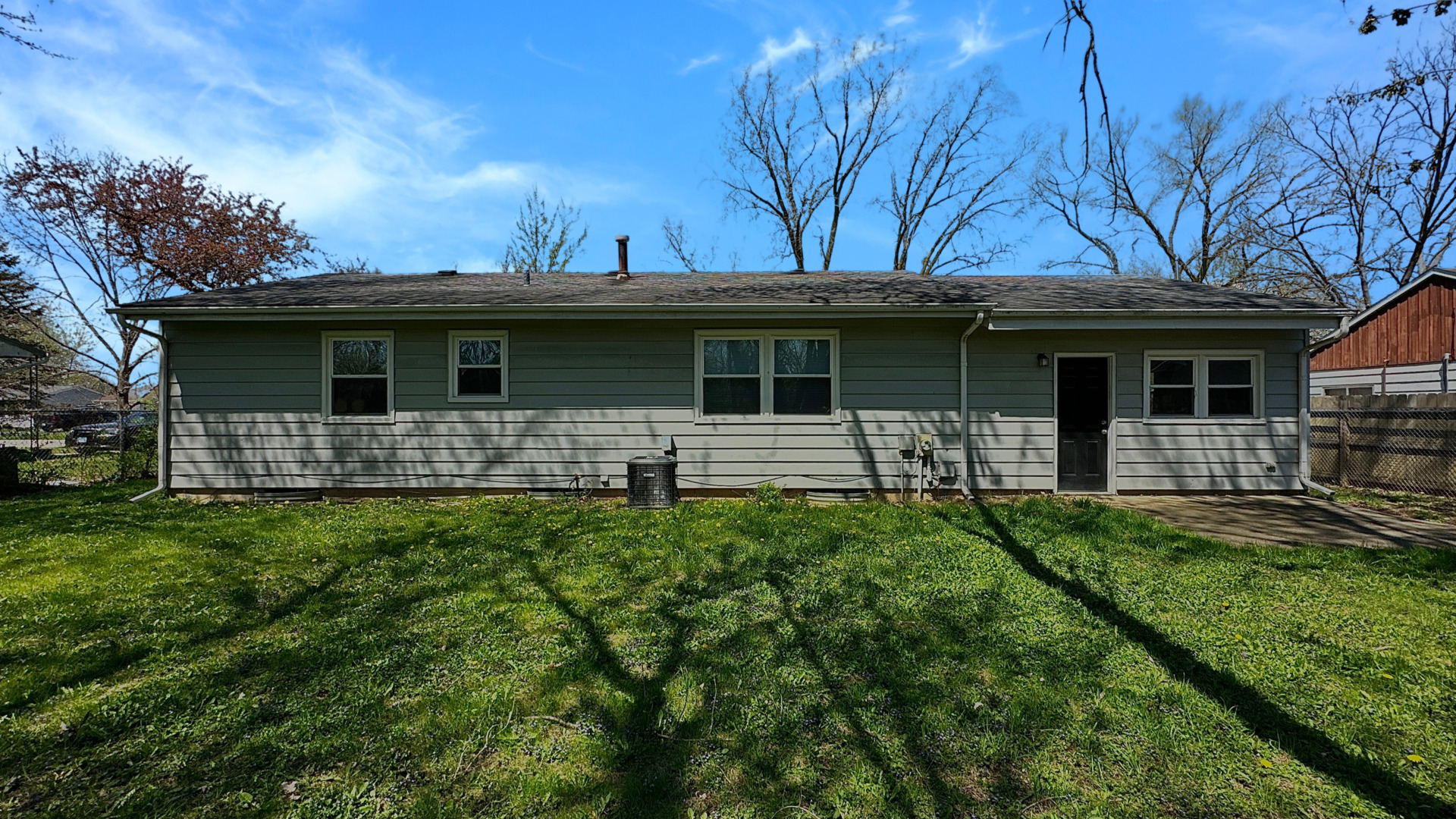 34w789 S James Drive Property Photo 15