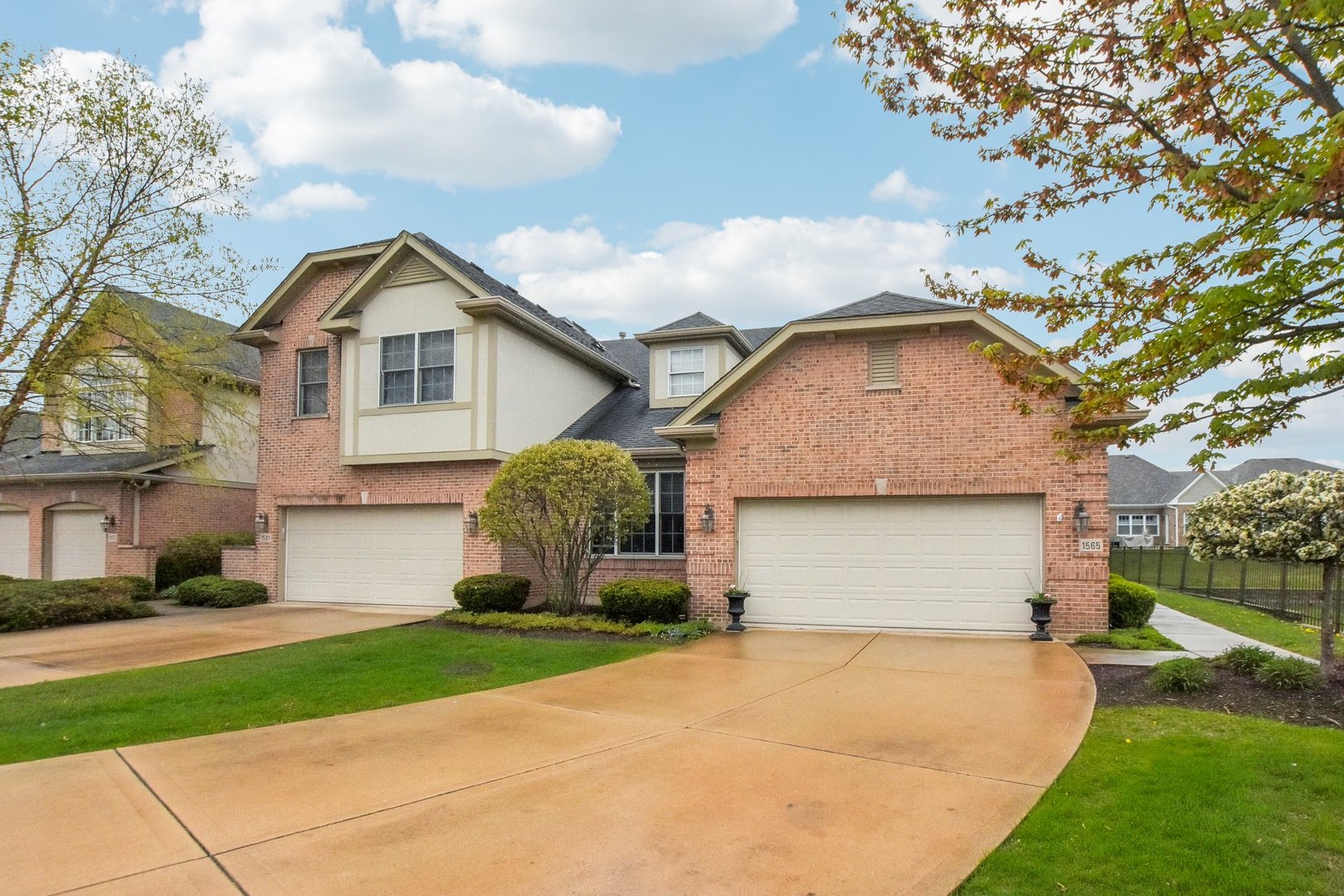 1565 Ashbury Place Property Photo