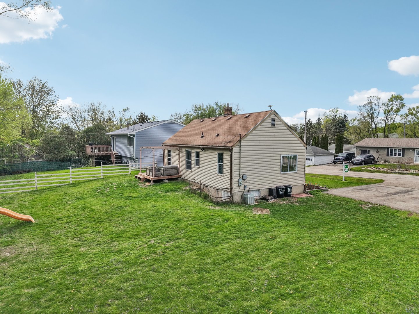 7407 Seminole Dr Property Photo 35