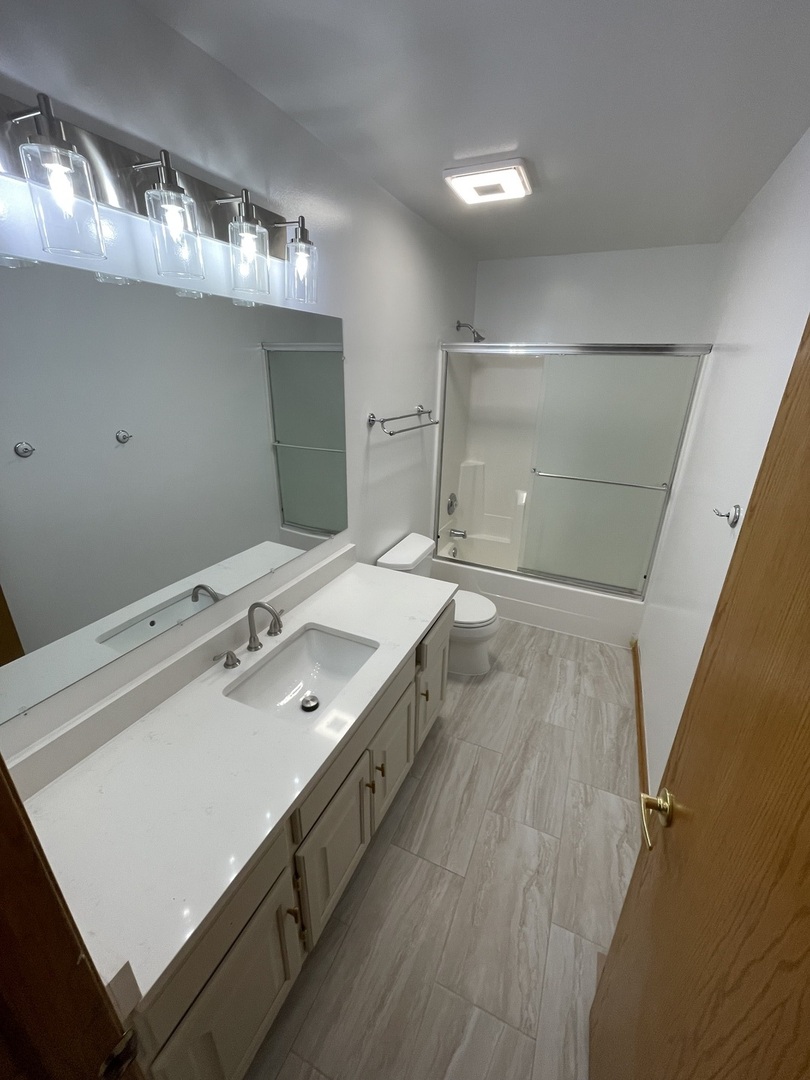 425 Tamarack Street Property Photo 8