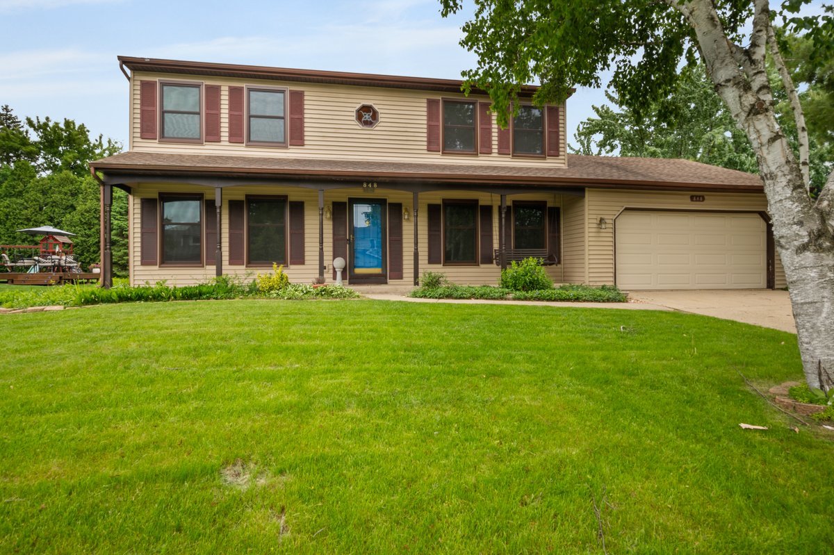 848 Stewart Street Property Photo 1
