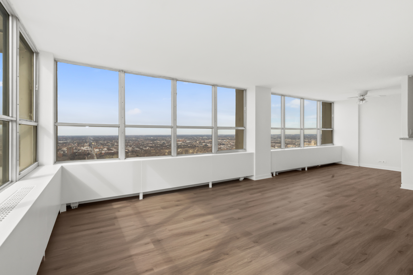 655 W Irving Park Road 4417 Property Photo 8