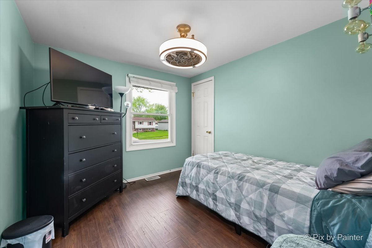 8015 S Carrolton Court Property Photo 17