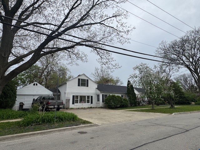 1010 E Illinois Street Property Photo 2
