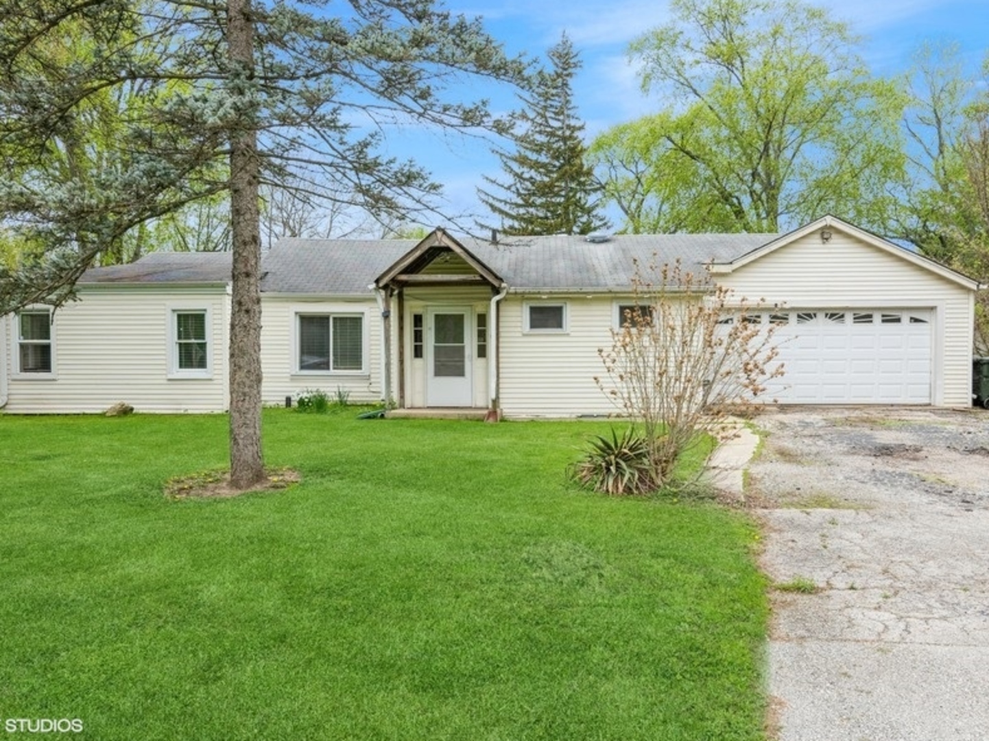 156 Forest View Avenue Property Photo