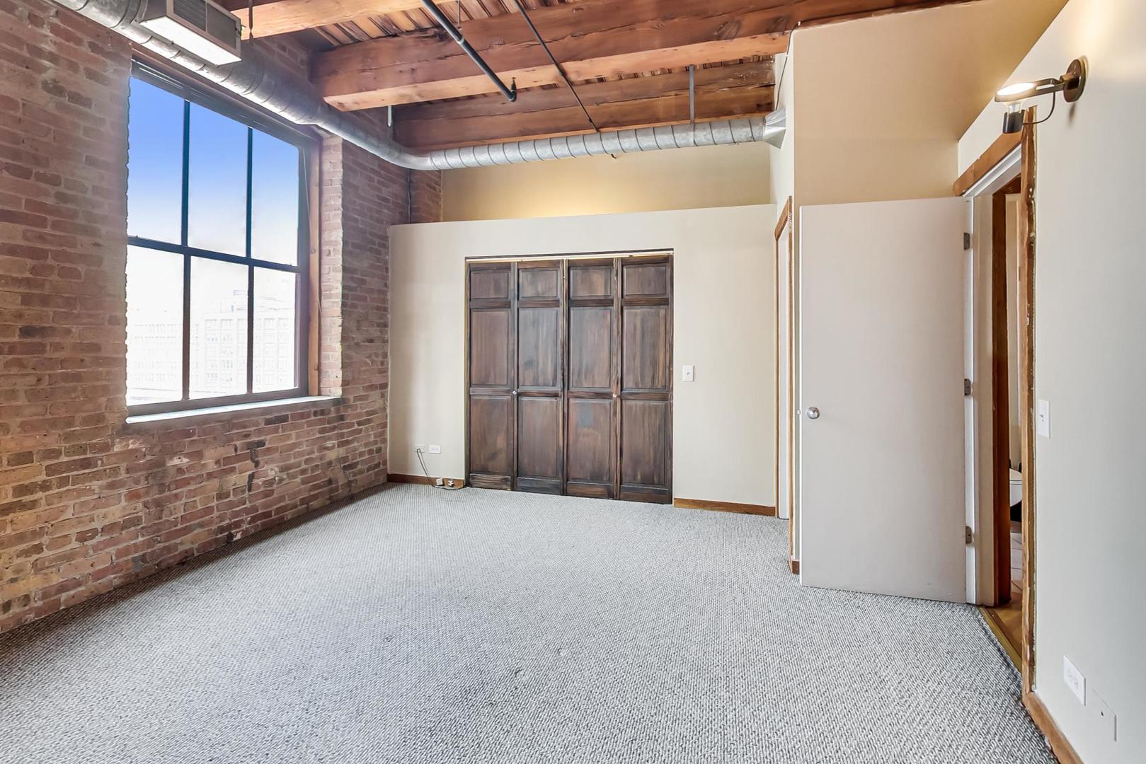 732 S Financial Place 614 Property Photo 15