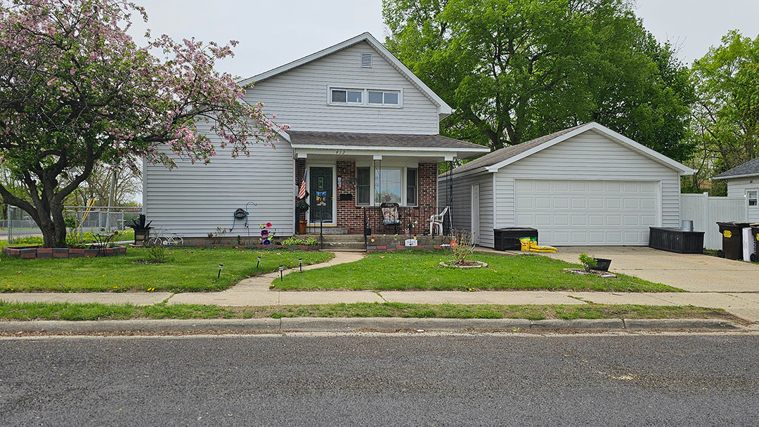 412 E 5th Street Property Photo