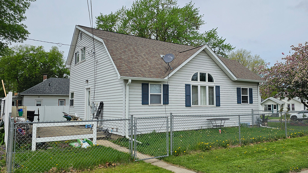 412 E 5th Street Property Photo 3