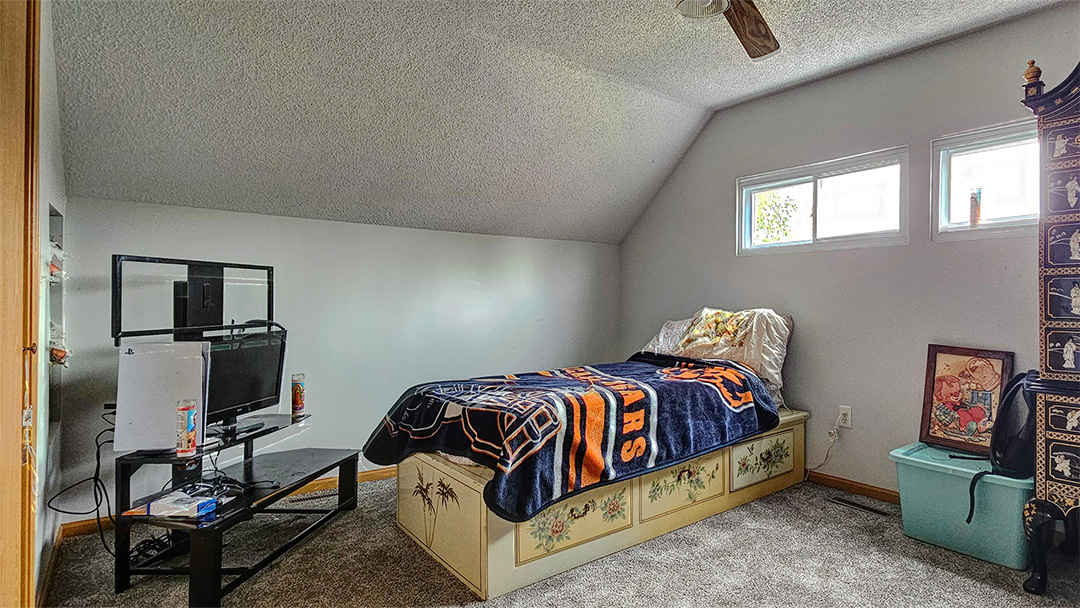 412 E 5th Street Property Photo 13