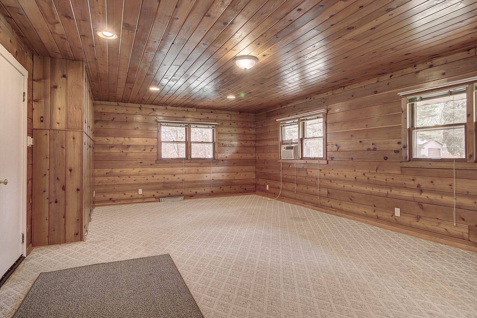 14521 S Naperville Road Property Photo 9