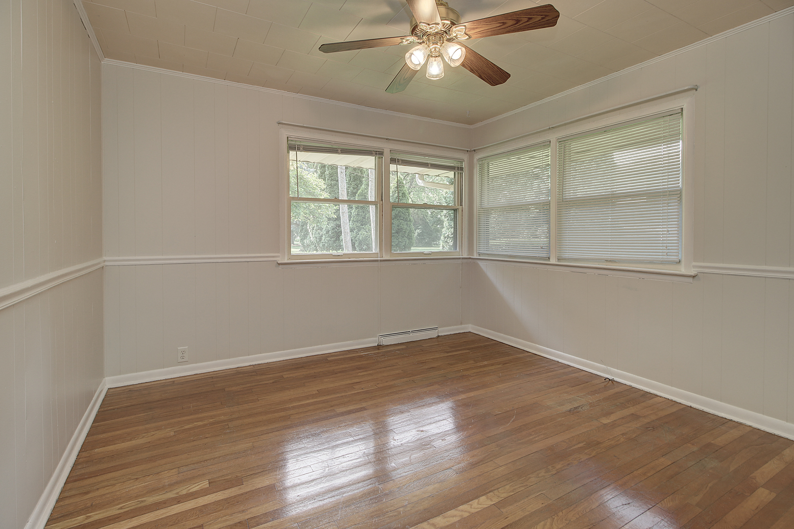 14521 S Naperville Road Property Photo 15