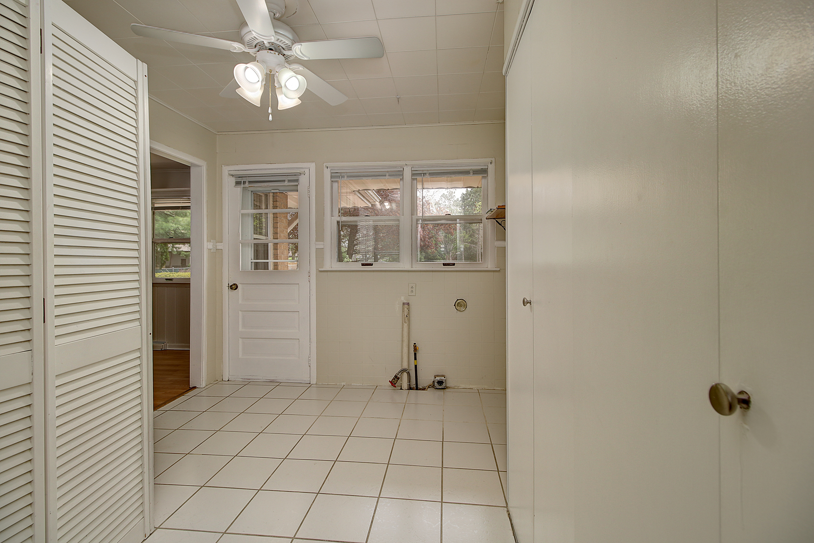 14521 S Naperville Road Property Photo 20