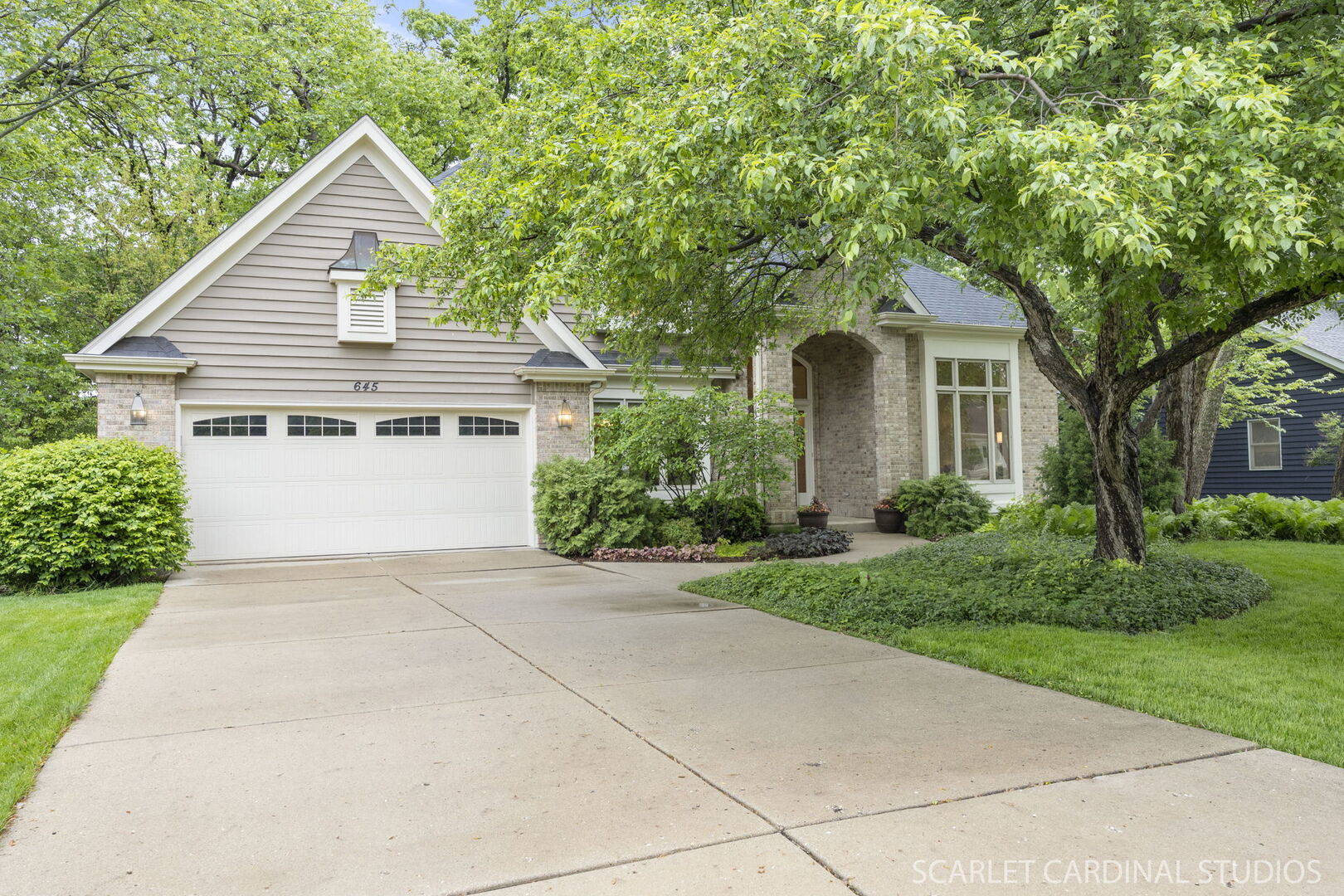645 Rosewood Drive Property Photo 1