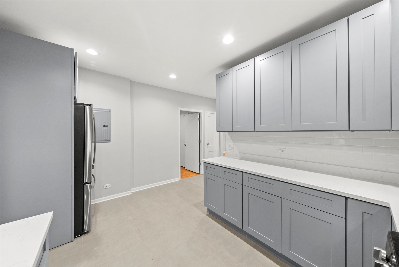 5030 S Archer Avenue Property Photo 26