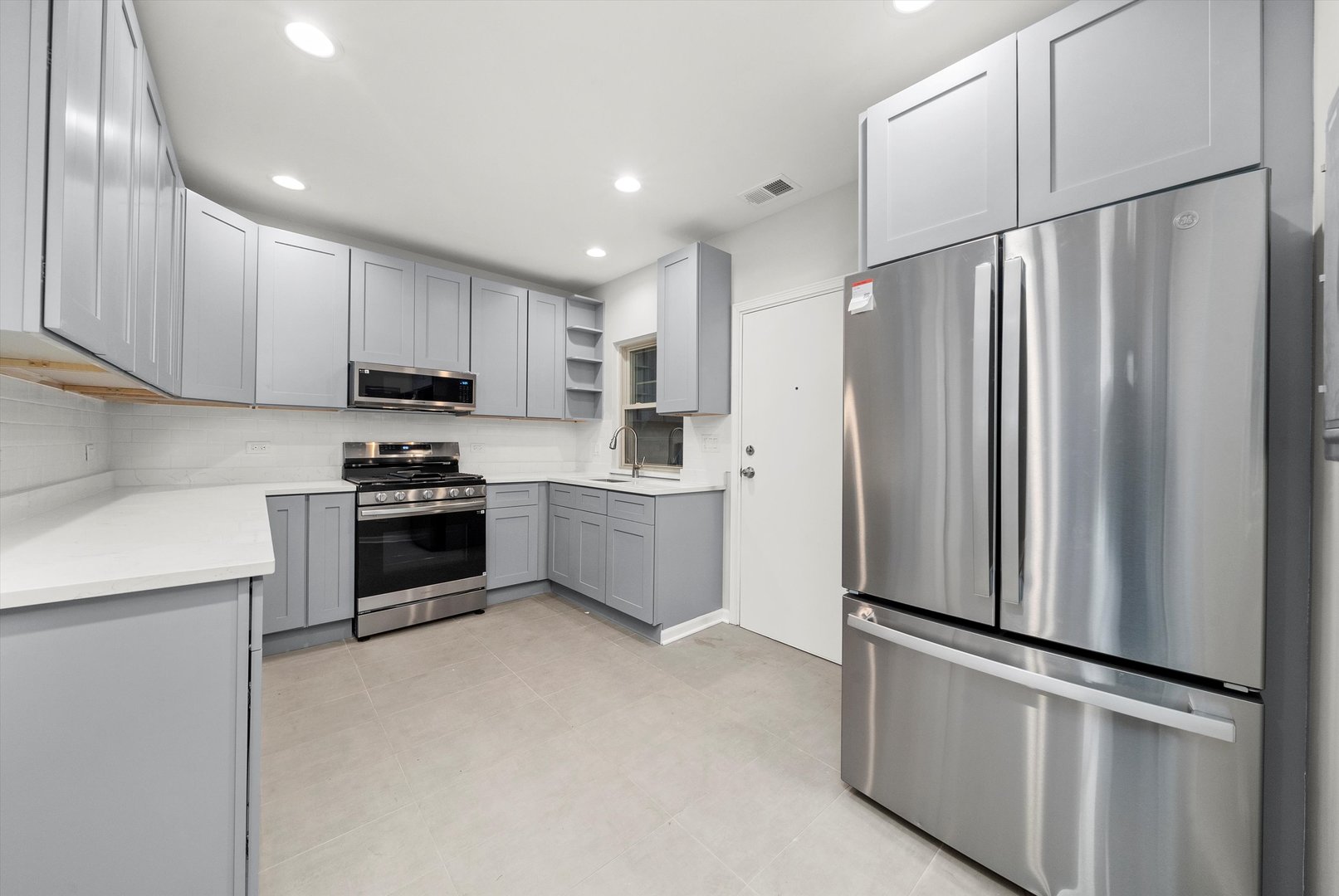 5030 S Archer Avenue Property Photo 28