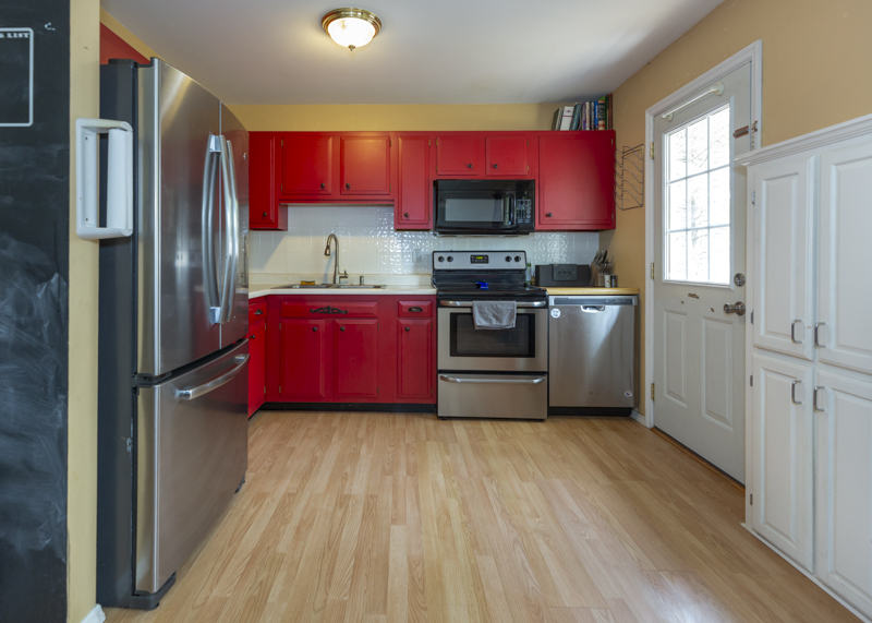 7912 Wagon Wheel Lane Property Photo 8