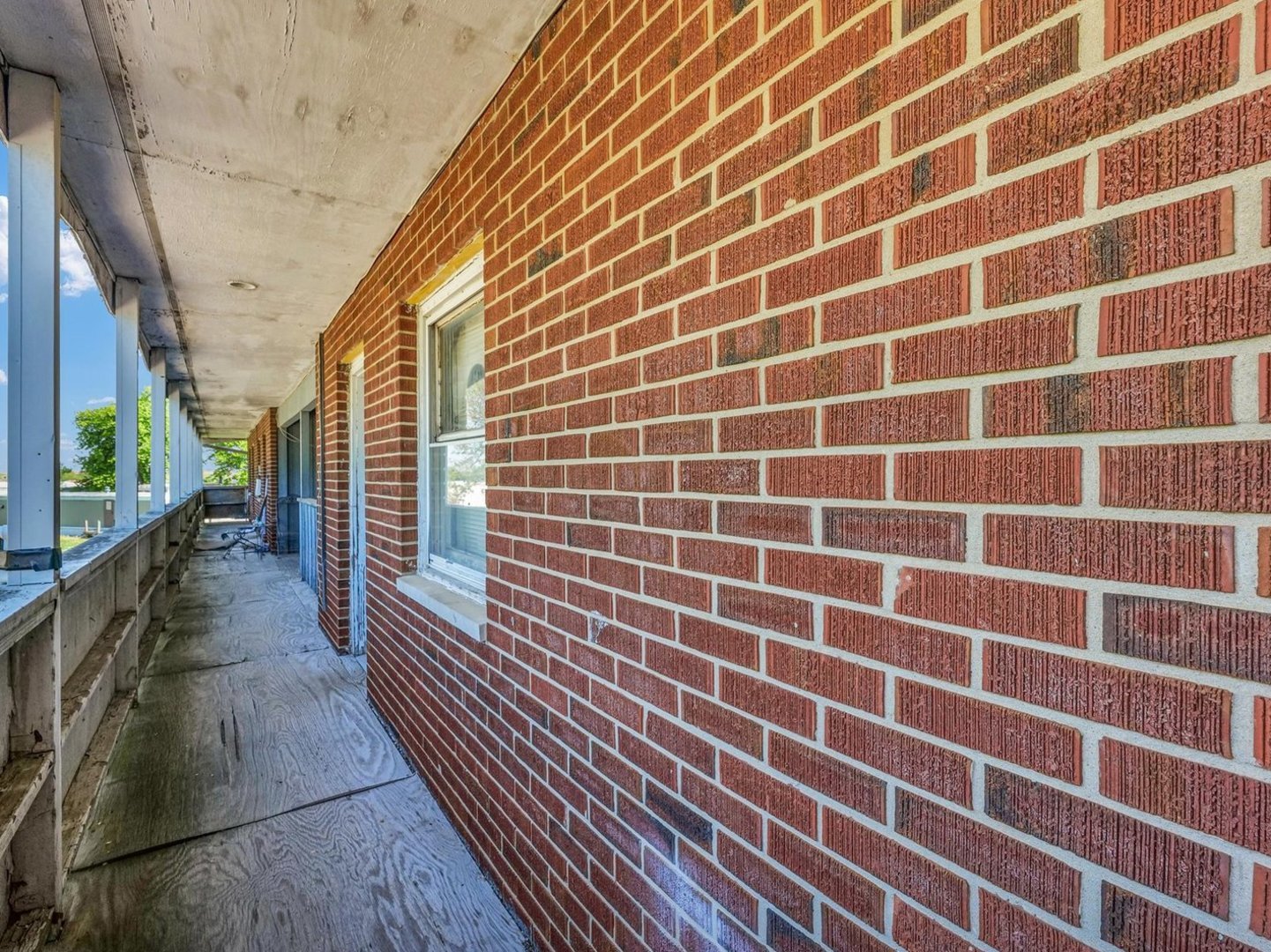 1942 County Road 3000n Road Property Photo 8