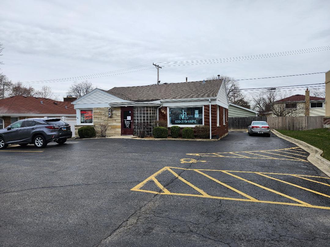 765 N York Road Property Photo 1