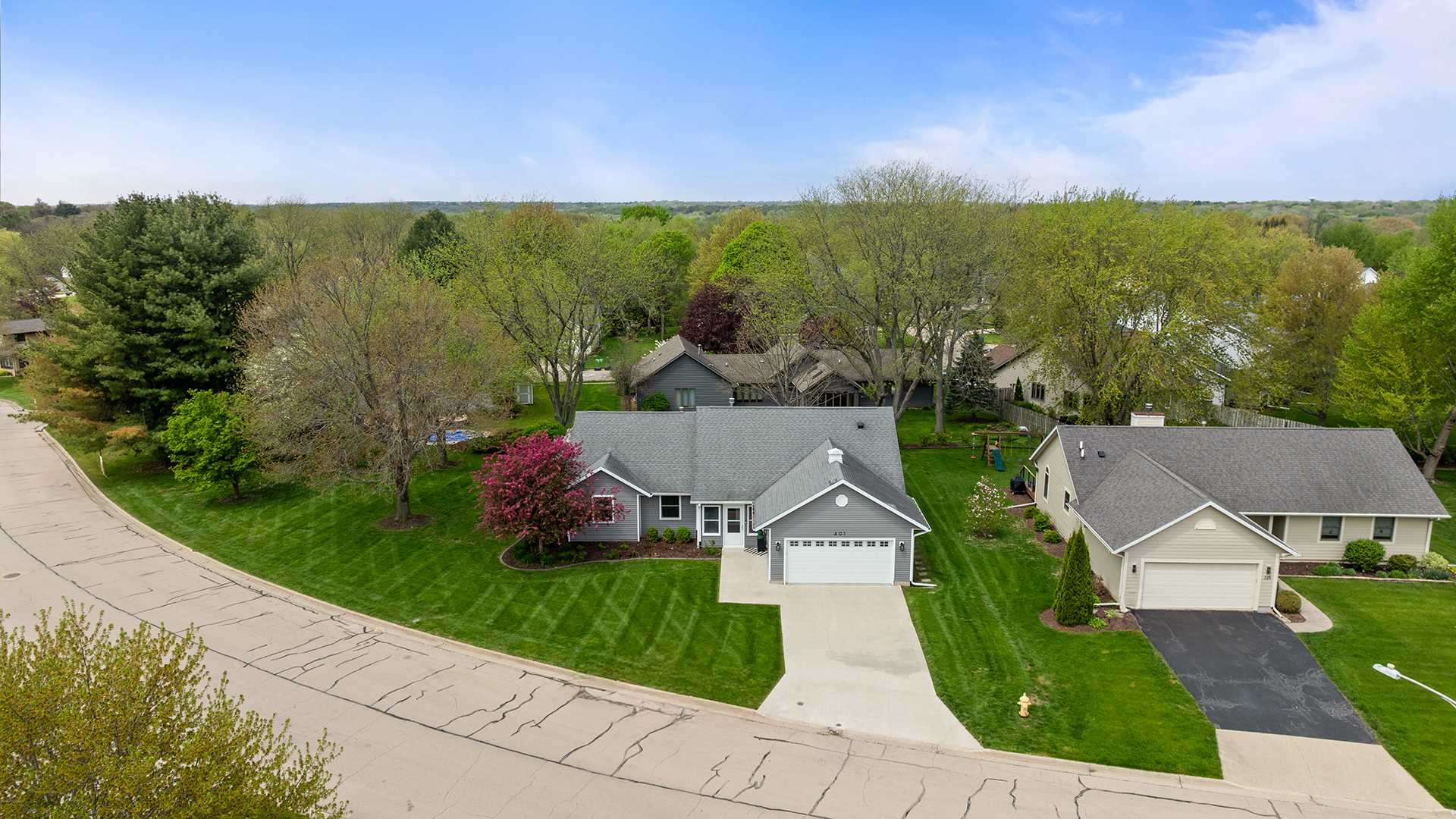401 Deer Chase Property Photo 2
