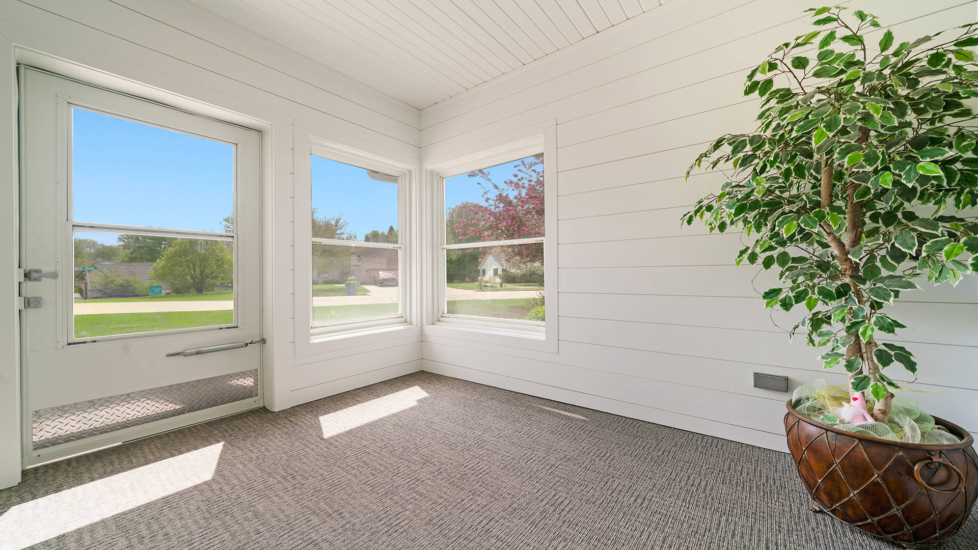401 Deer Chase Property Photo 29