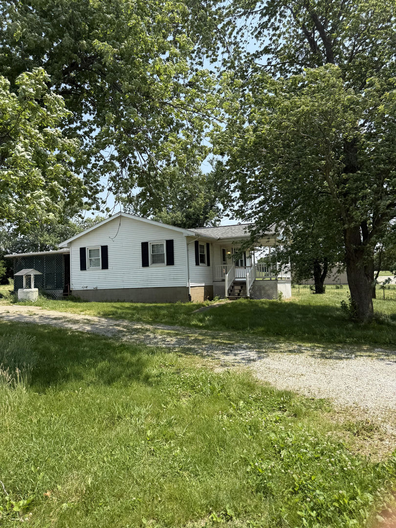 1864 County Road 600 Road Property Photo 1