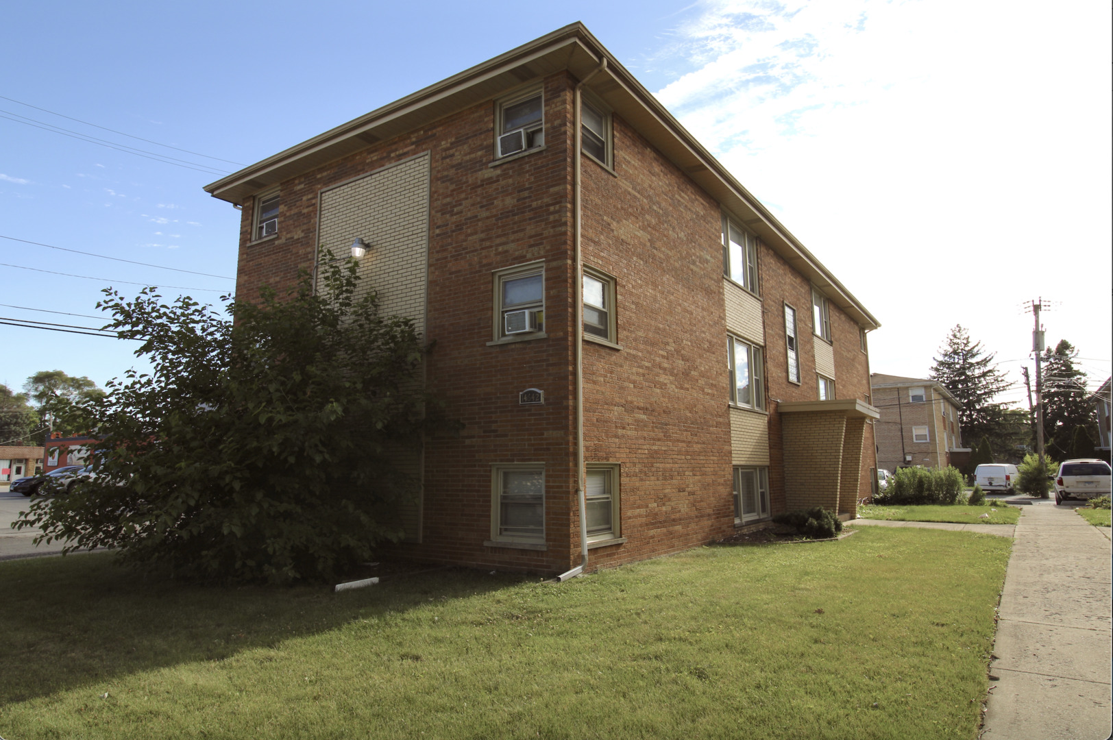14642 Keystone Avenue 1w Property Photo