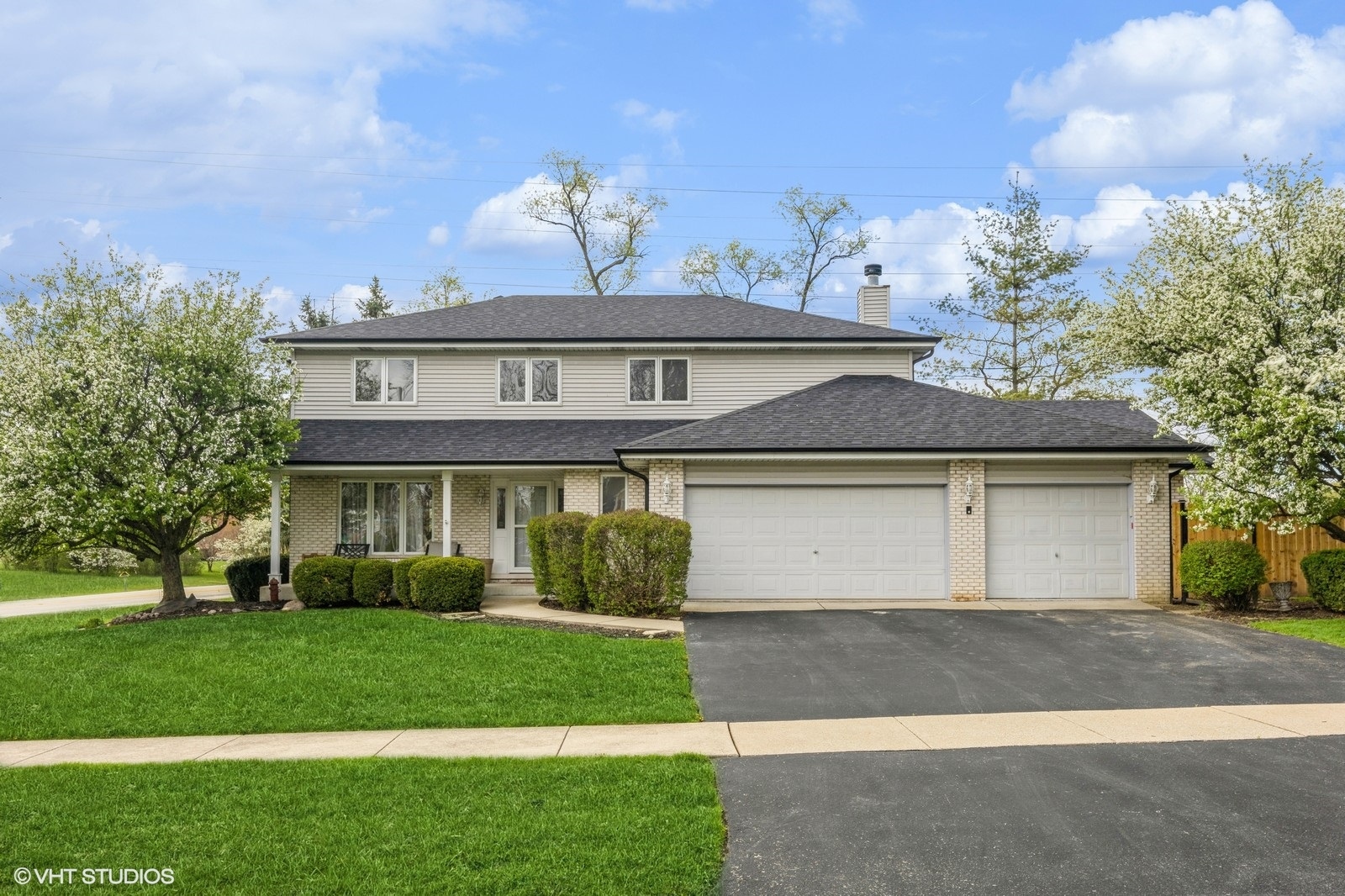 10401 Bloomfield Drive Property Photo 1
