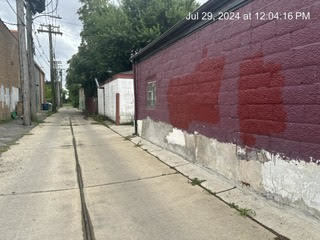 512 W Lake St Property Photo 5