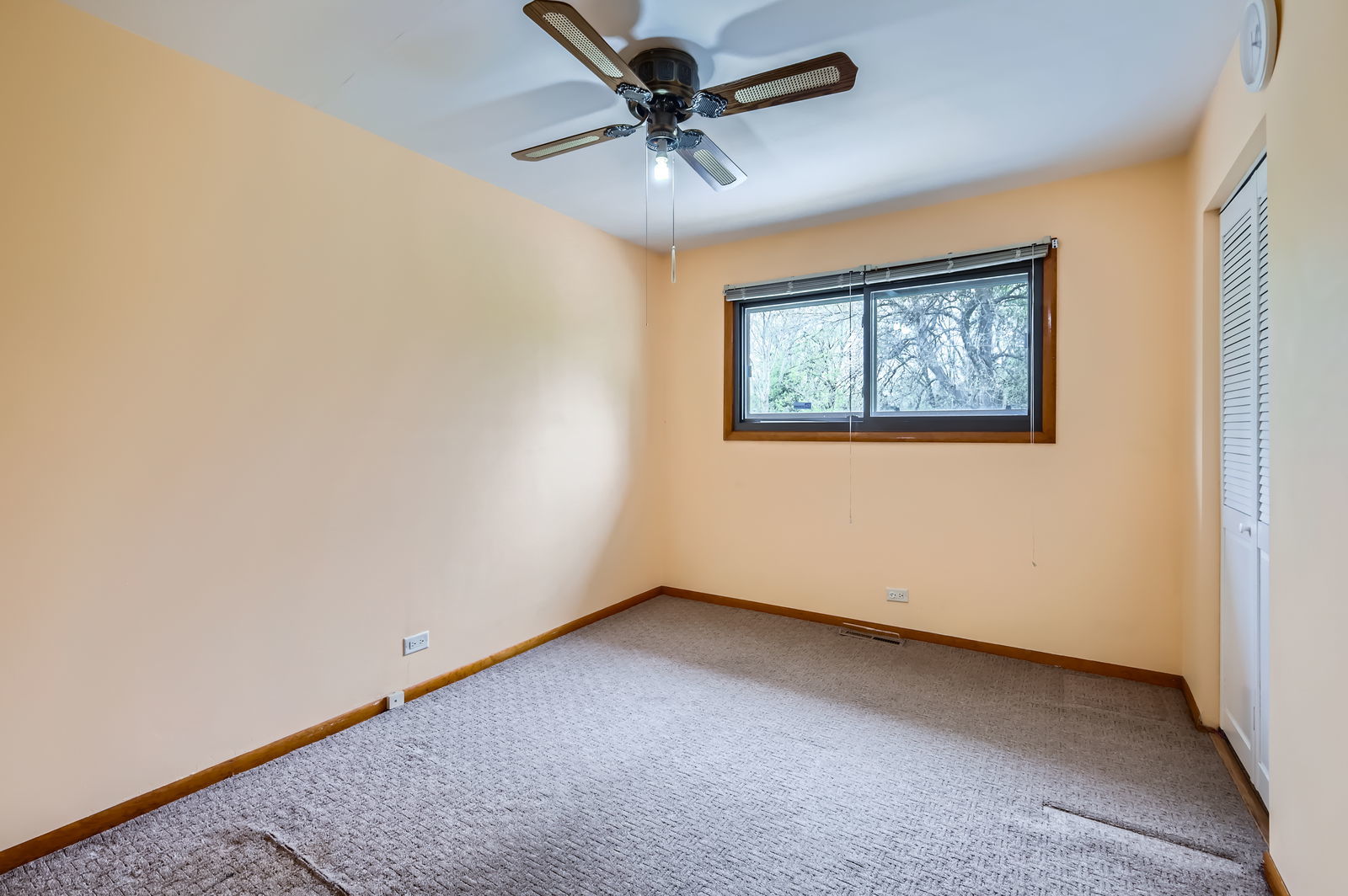 3020 Lee St Property Photo 8
