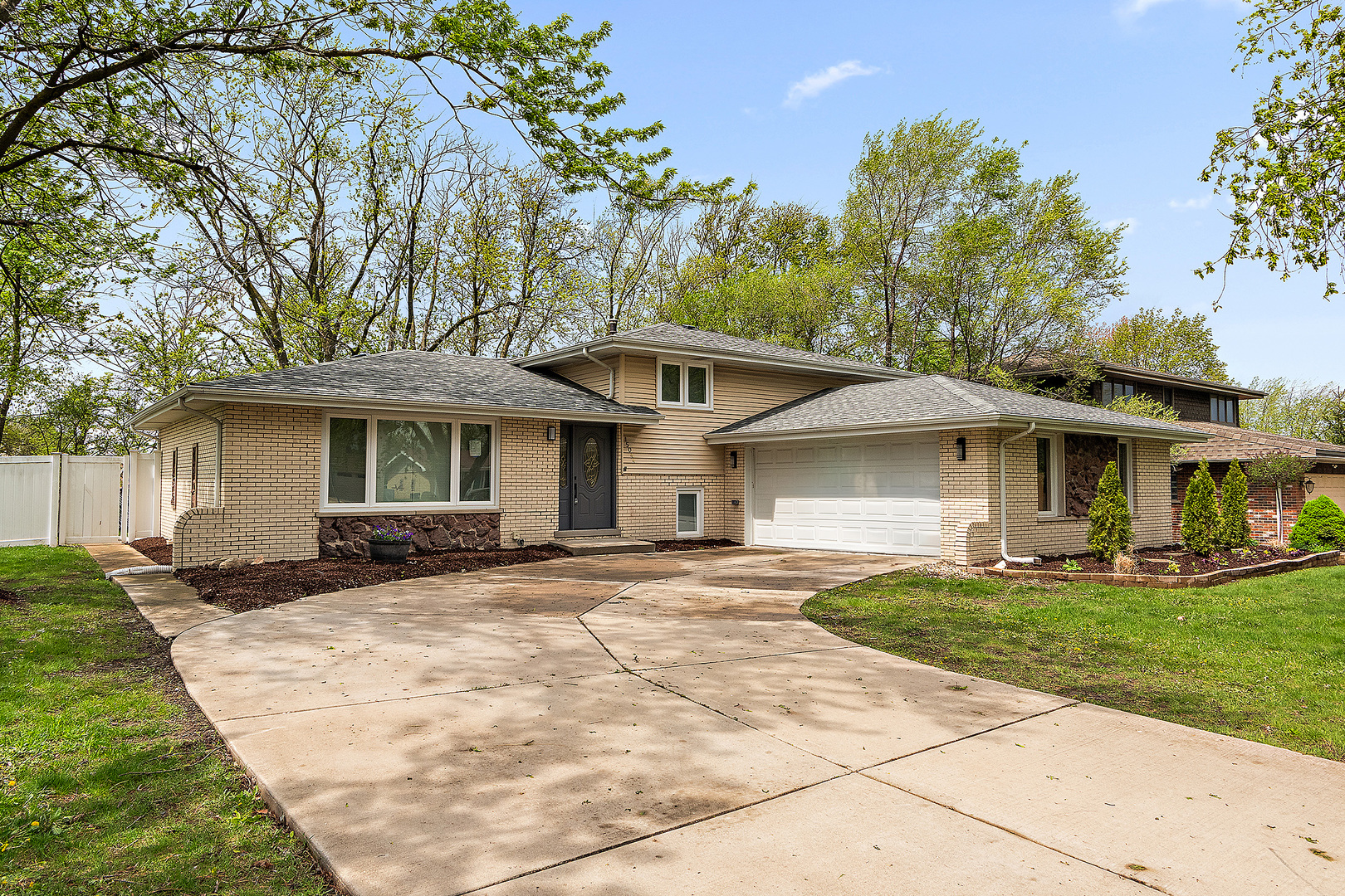 15044 S 88th Avenue Property Photo 1
