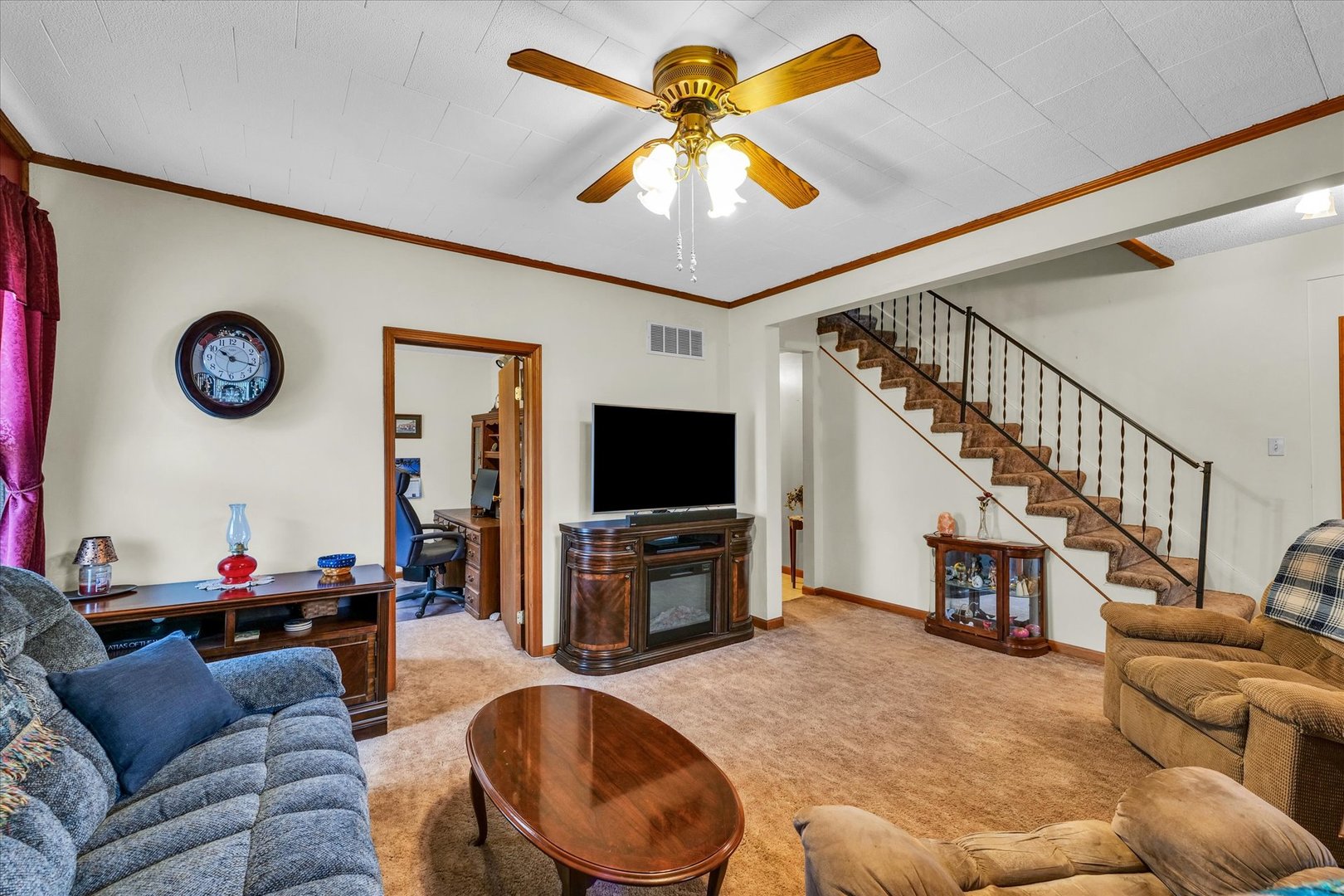 307 W Yates Street Property Photo 9