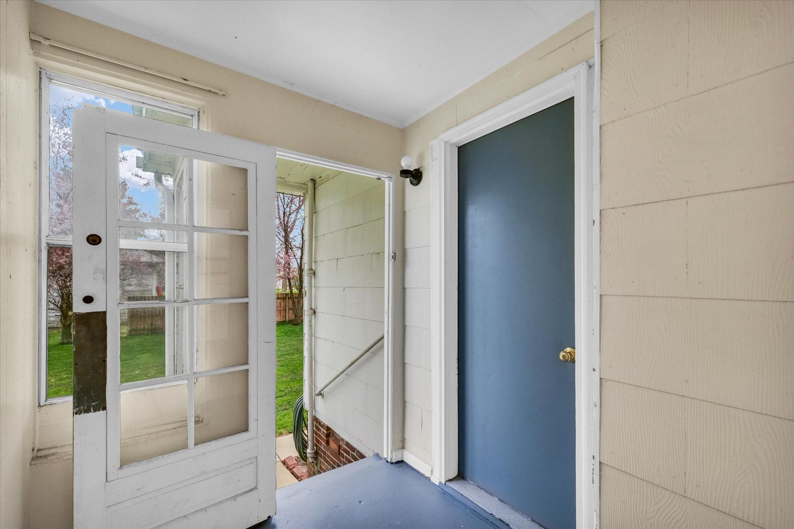 307 W Yates Street Property Photo 29