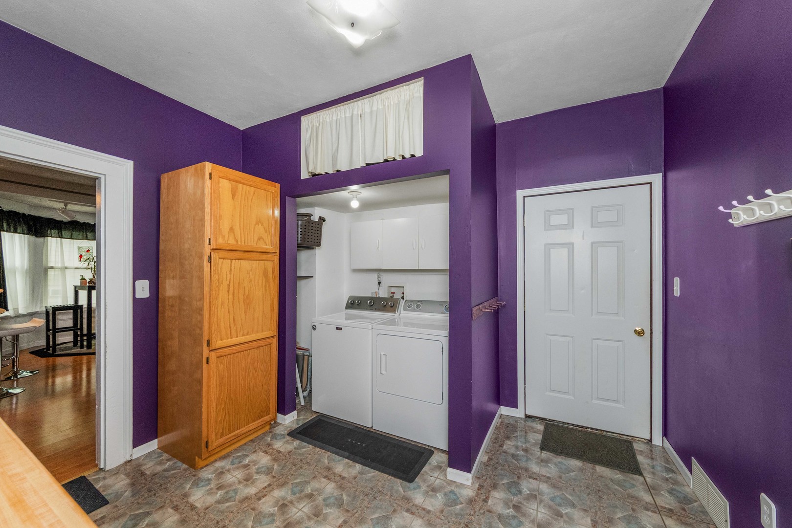715 Locust Street Property Photo 15