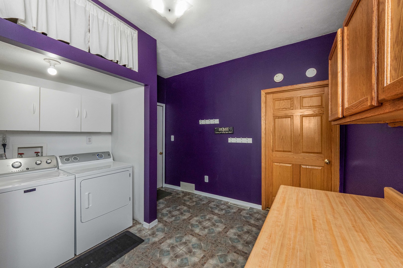 715 Locust Street Property Photo 16