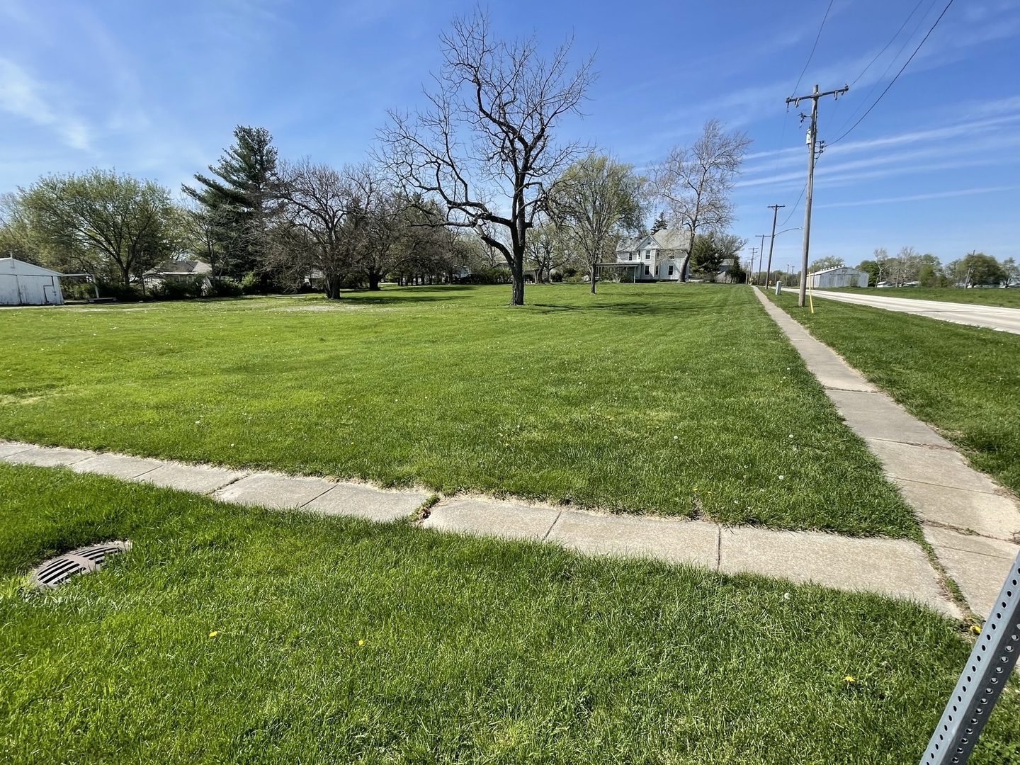 105 1st South Street Property Photo 3