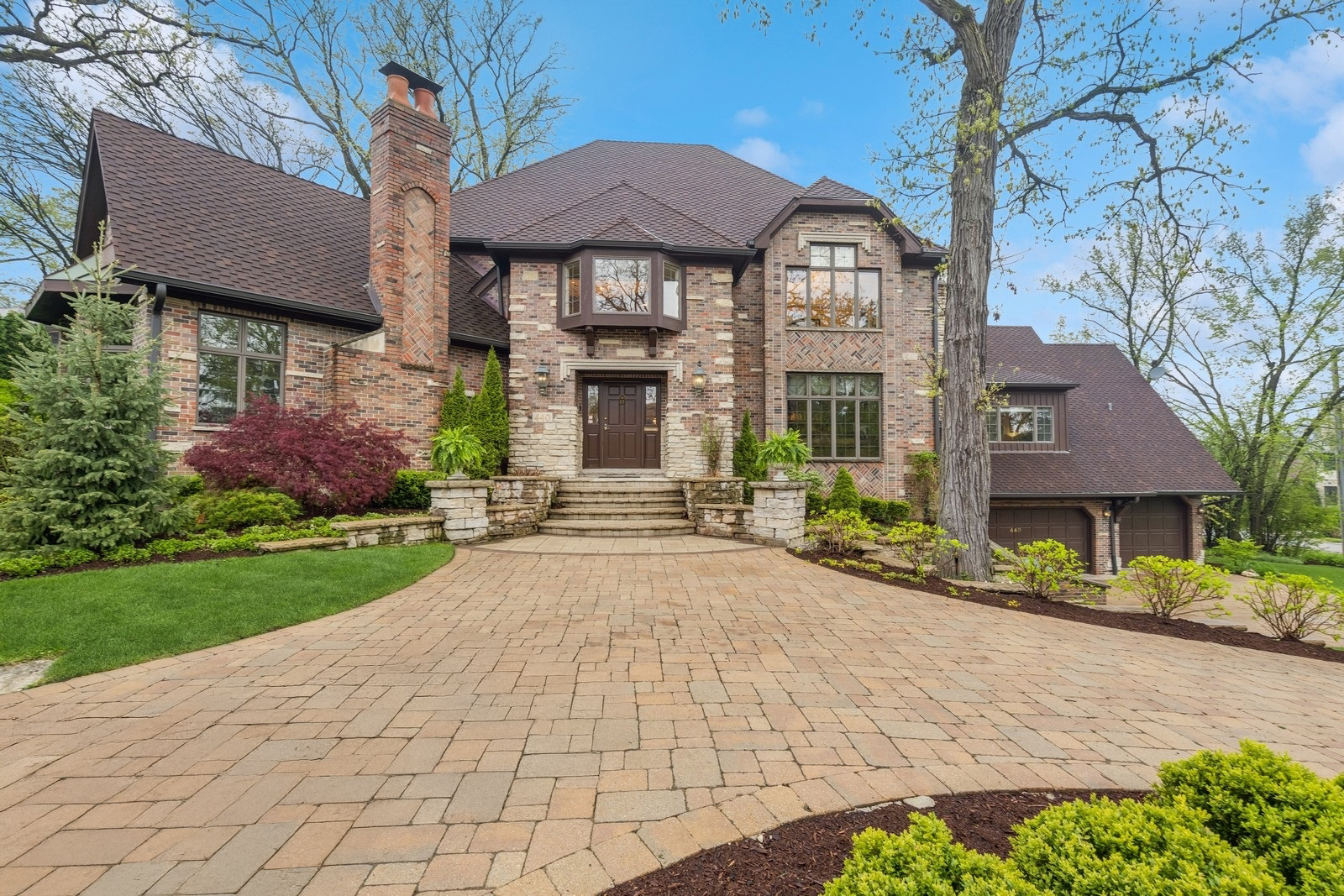 440 Woodside Avenue Property Photo