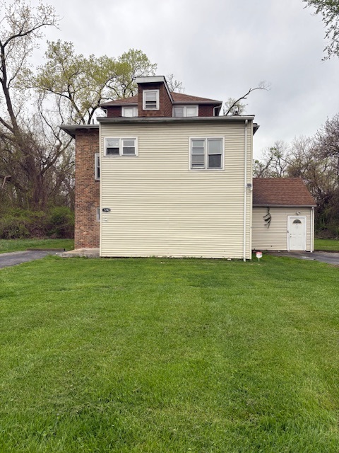 15742 Central Park Avenue Property Photo 1