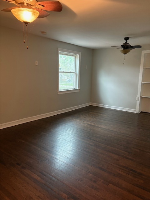 15742 Central Park Avenue Property Photo 11