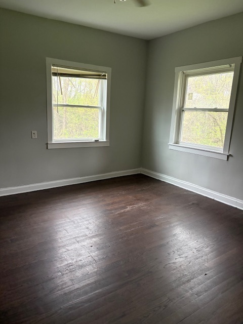 15742 Central Park Avenue Property Photo 15