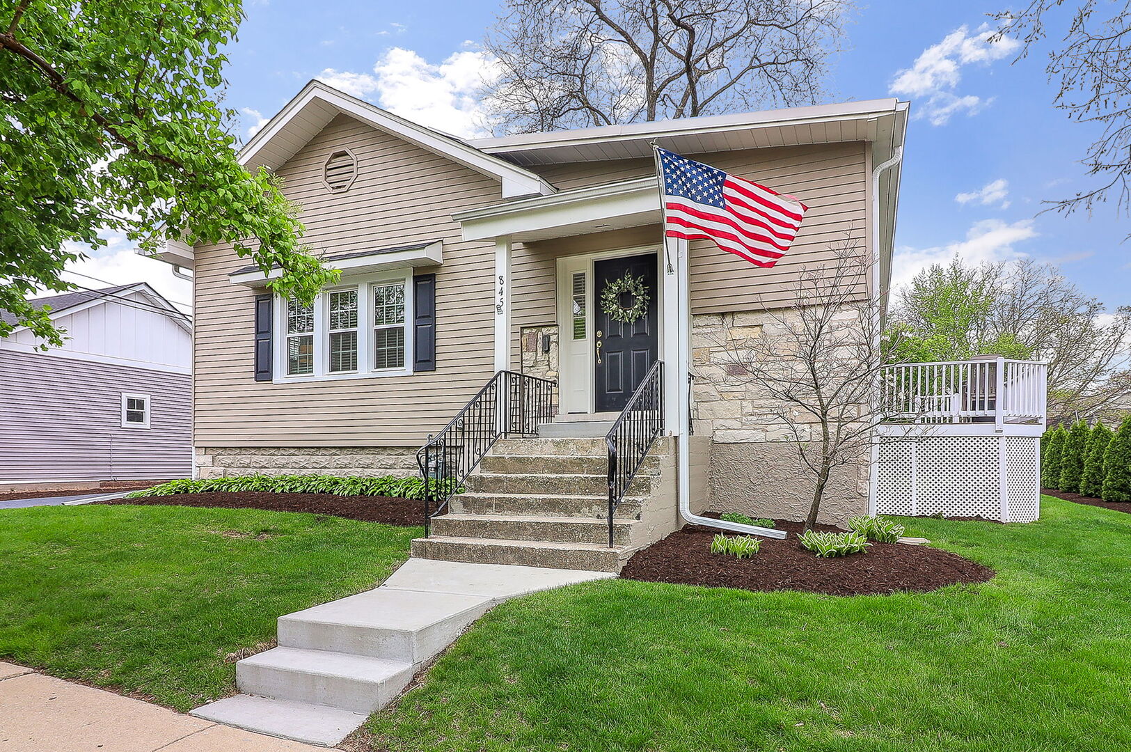 845 Smith Street Property Photo