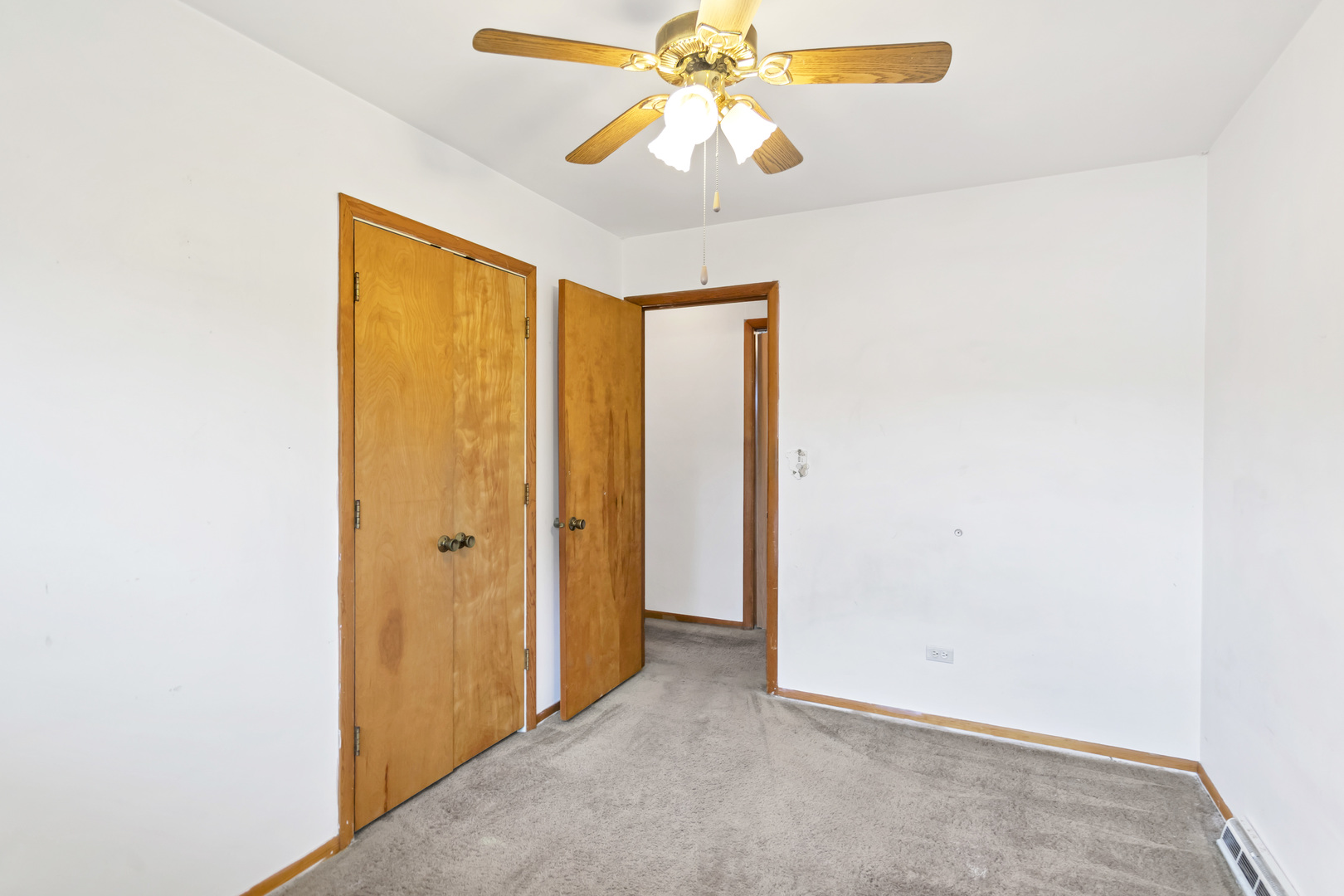 212 S Weston Ave Property Photo 15