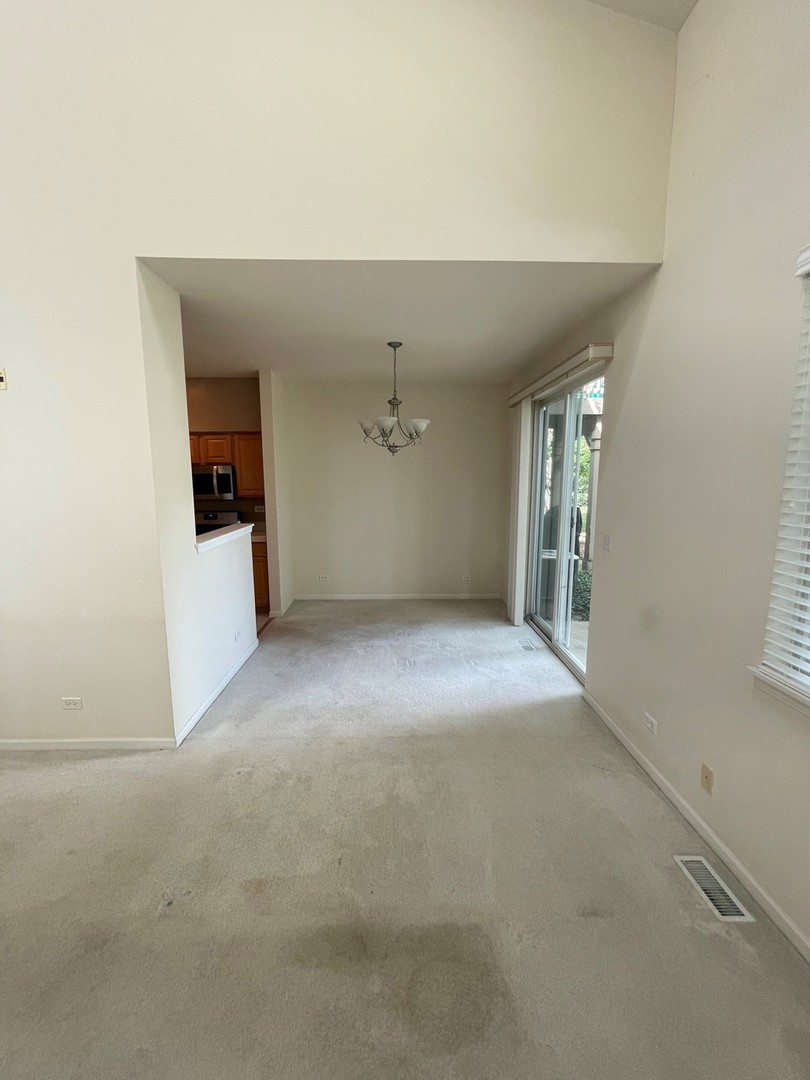 3092 Kentshire Circle Property Photo 7