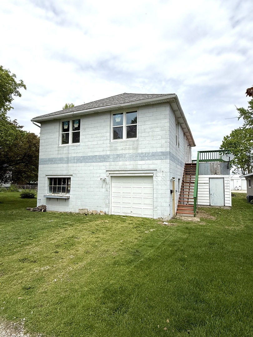 325 E State Street Property Photo
