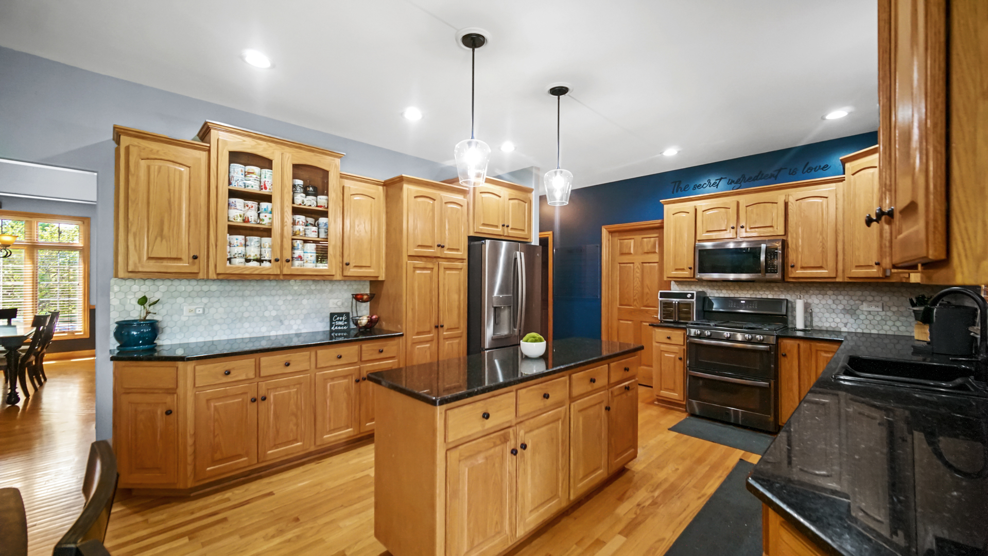 11764 Azure Dr Property Photo 10